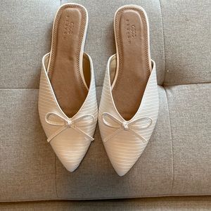 Brand new unworn ASOS white flats size 8